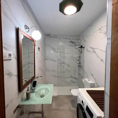 아파트 Cozy House, Front, Pool, Wifi